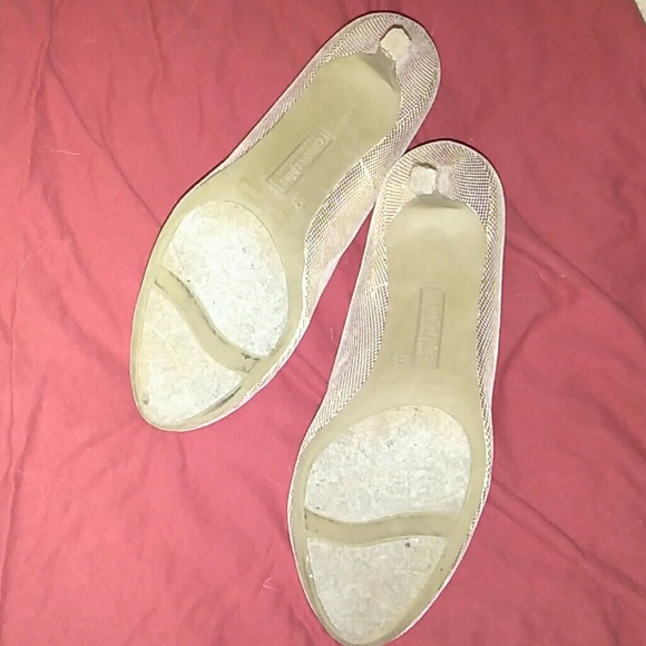 Heels - Picture 4 of 4